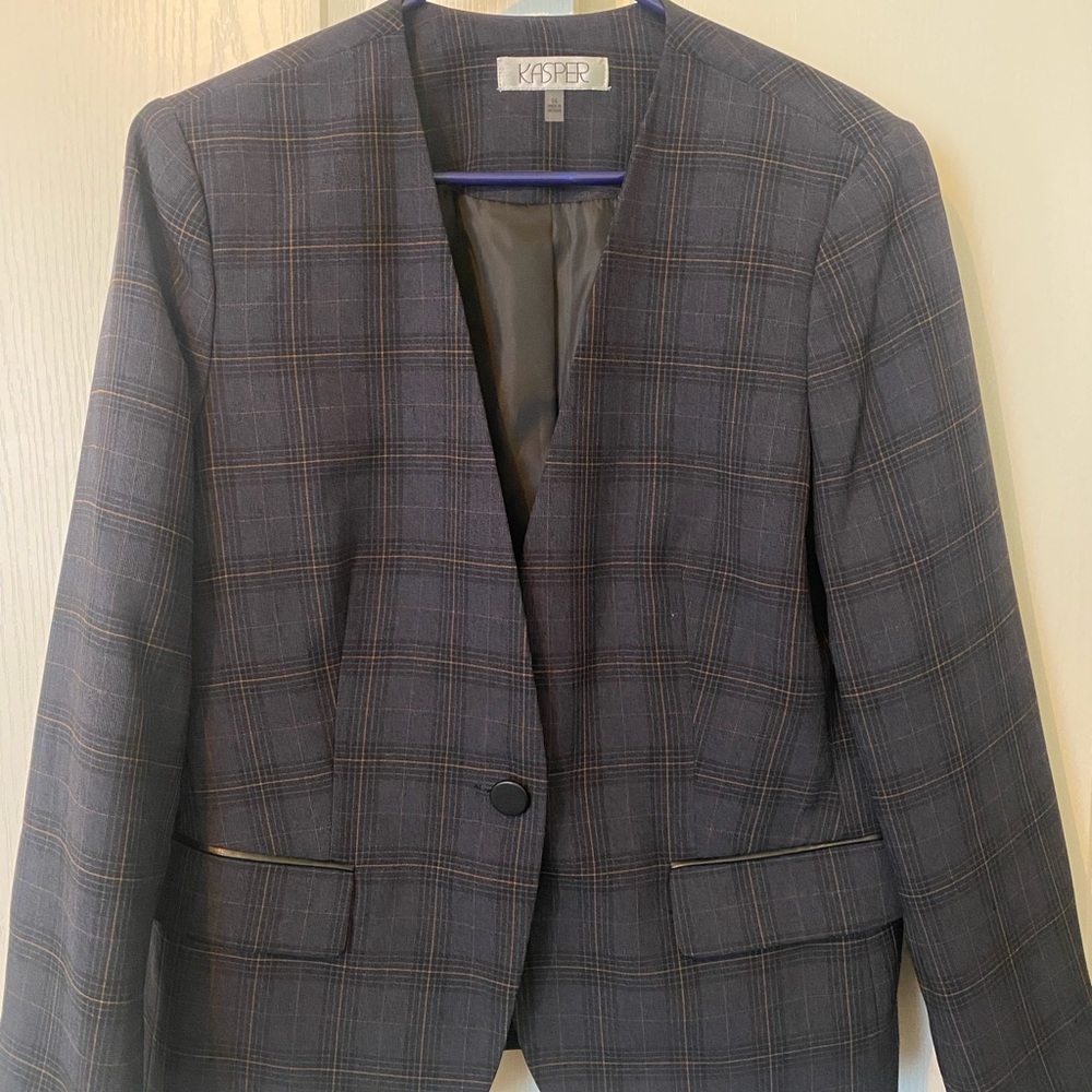 Kasper Woman's Blue and Rust Plaid Blazer